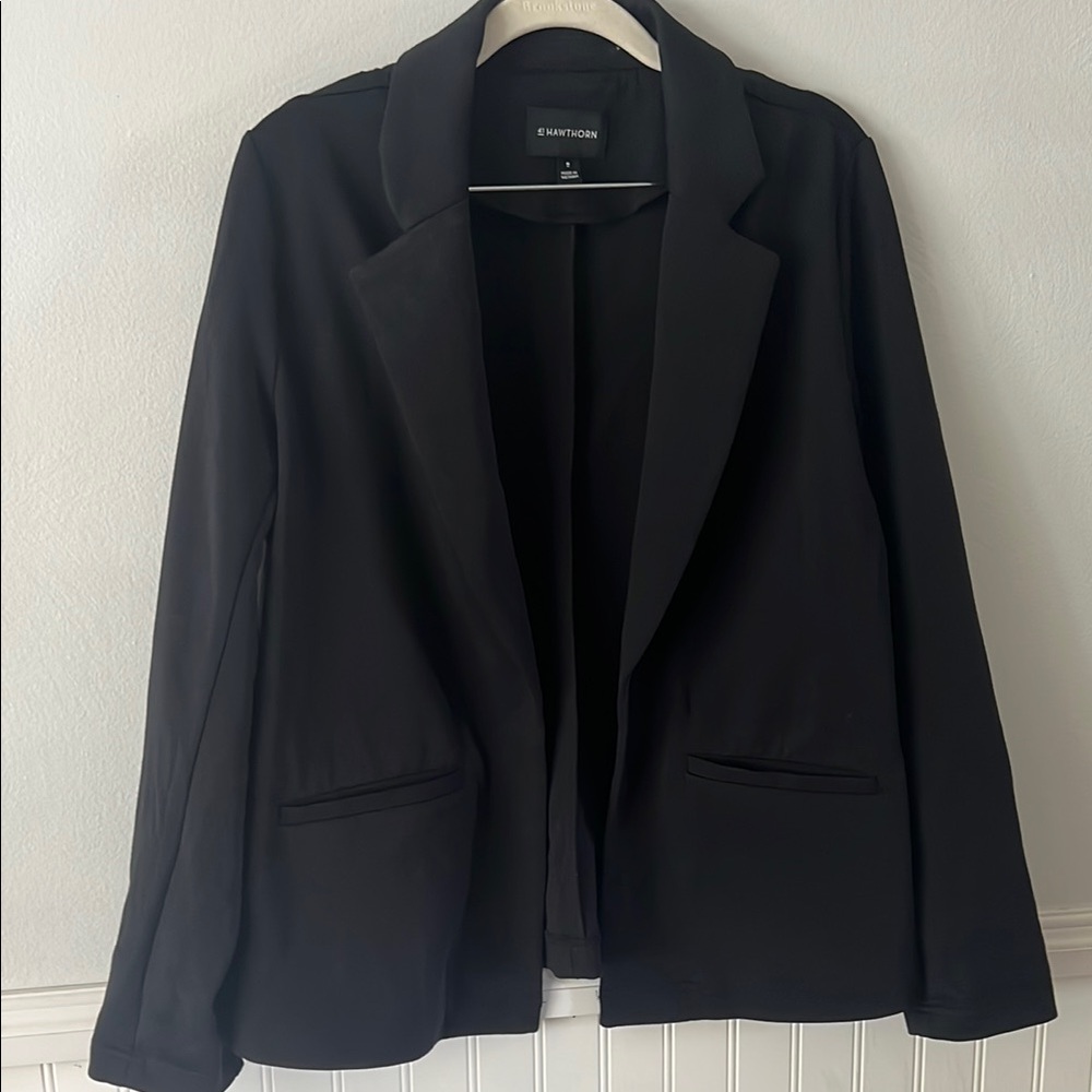 41 Hawthorn Black Blazer Modern Professional Design